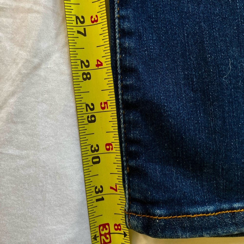 FRAME Le Mini Boot Cut Jean- NWT- High rise- slits at hem - Picture 7 of 9